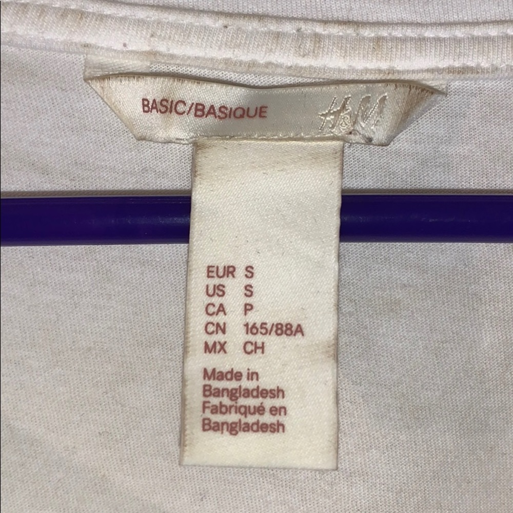 Basic white tee - Picture 2 of 2